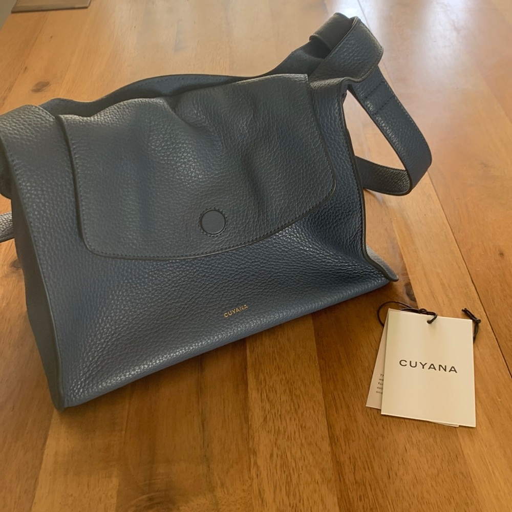 Double loop bag, indigo pebbled leather, gold lettering